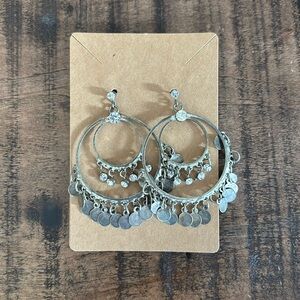 💥3 for $12💥 vintage earrings